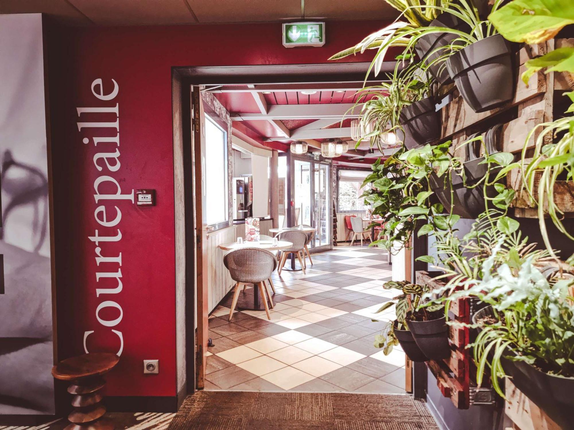 Ibis Caen Porte De Bretagne Bretteville-sur-Odon Eksteriør billede
