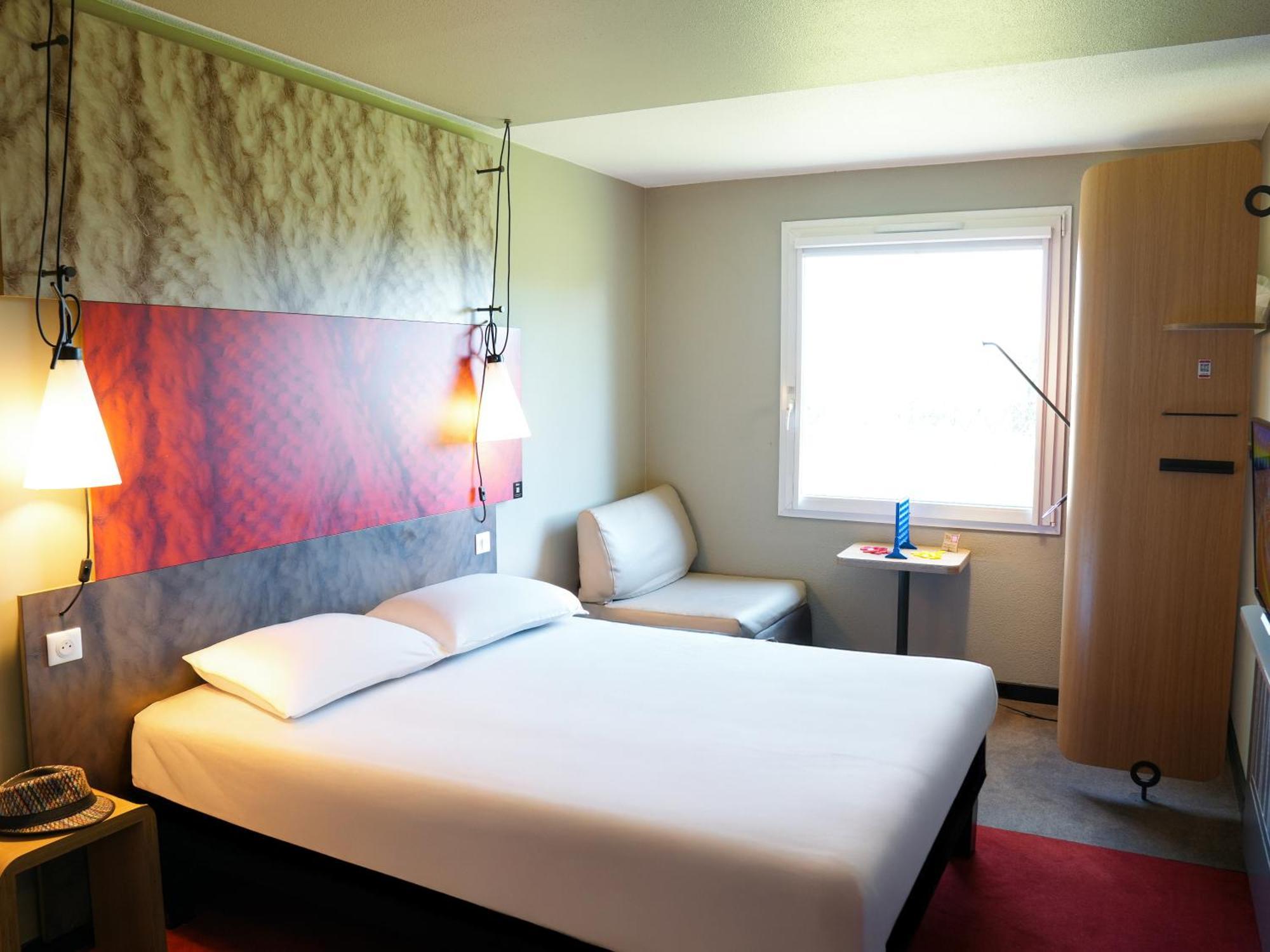 Ibis Caen Porte De Bretagne Bretteville-sur-Odon Eksteriør billede