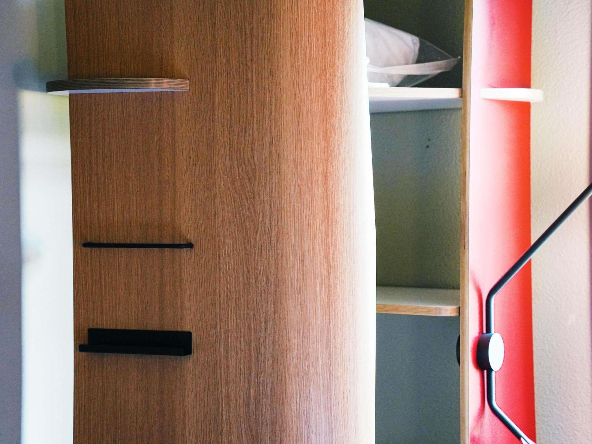 Ibis Caen Porte De Bretagne Bretteville-sur-Odon Eksteriør billede