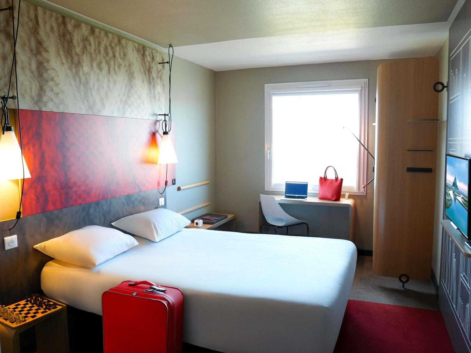 Ibis Caen Porte De Bretagne Bretteville-sur-Odon Eksteriør billede
